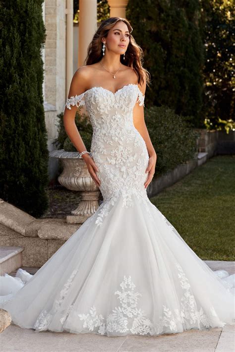 Wedding Dresses 